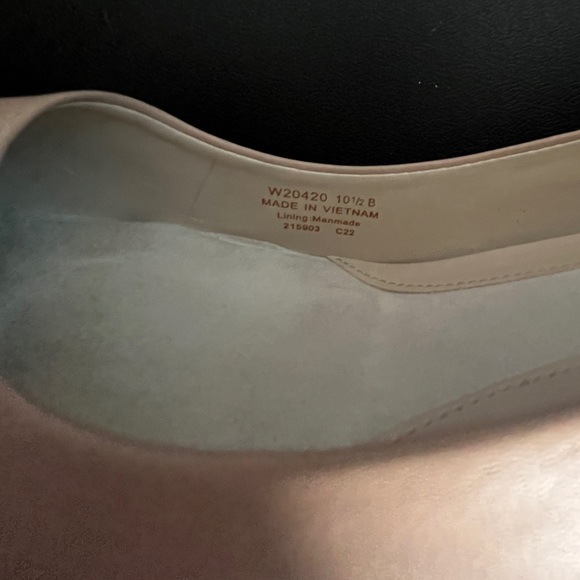 Cole Haan Go-To Park 3” pumps, beige, Like New 
Size 10 1/2 - Picture 6 of 10